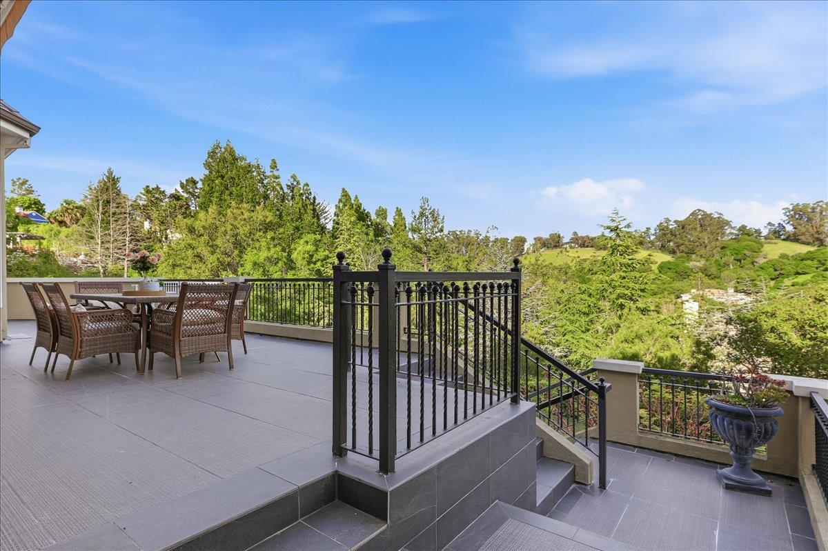 Detail Gallery Image 158 of 199 For 1215 Tournament Dr, Hillsborough,  CA 94010 - 7 Beds | 7/2 Baths