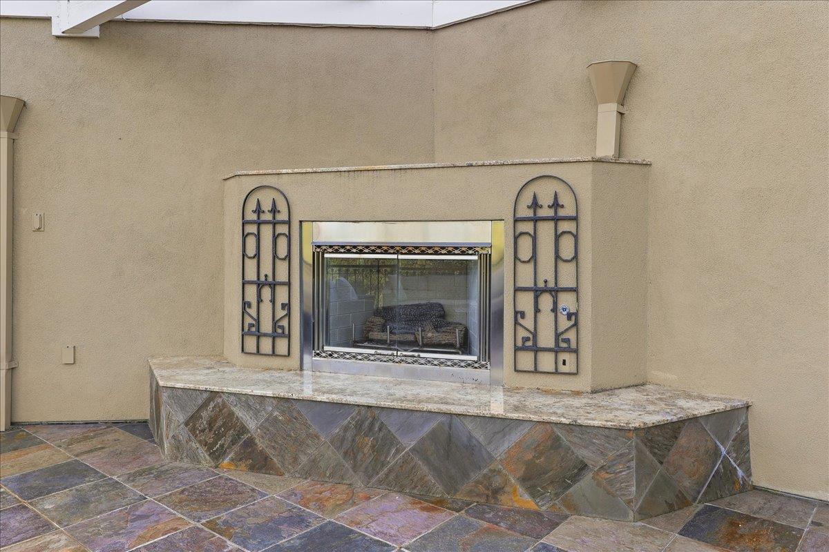 Detail Gallery Image 161 of 199 For 1215 Tournament Dr, Hillsborough,  CA 94010 - 7 Beds | 7/2 Baths