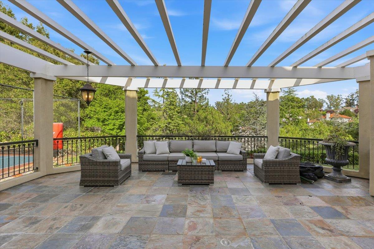 Detail Gallery Image 162 of 199 For 1215 Tournament Dr, Hillsborough,  CA 94010 - 7 Beds | 7/2 Baths