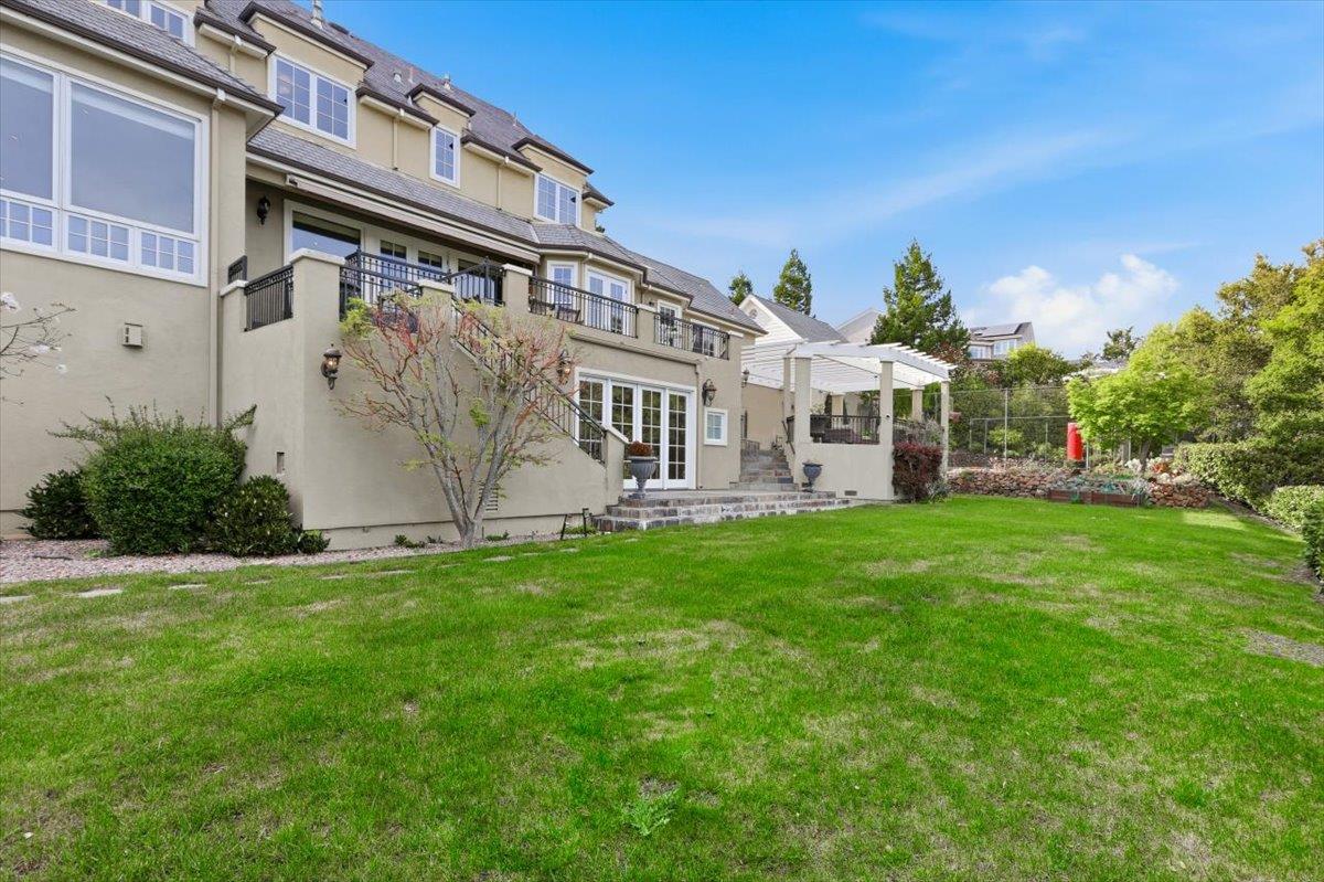 Detail Gallery Image 173 of 199 For 1215 Tournament Dr, Hillsborough,  CA 94010 - 7 Beds | 7/2 Baths