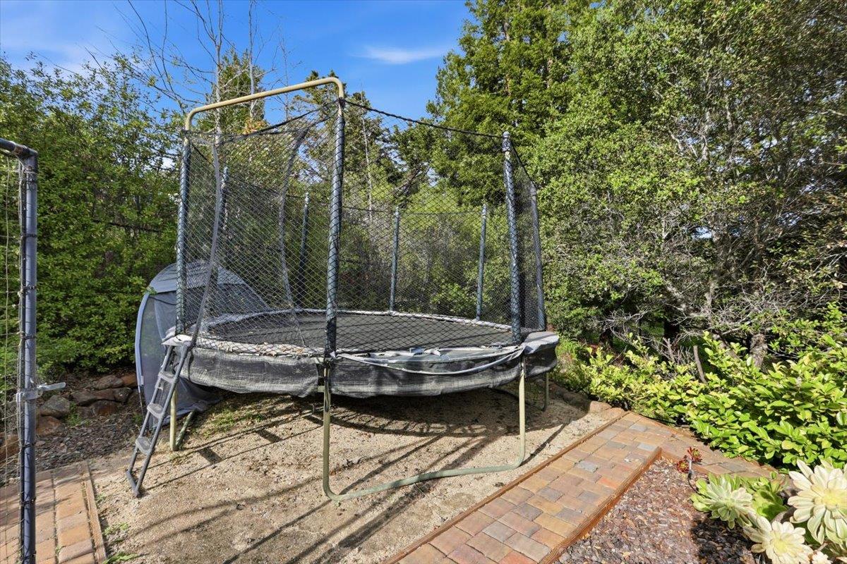 Detail Gallery Image 185 of 199 For 1215 Tournament Dr, Hillsborough,  CA 94010 - 7 Beds | 7/2 Baths