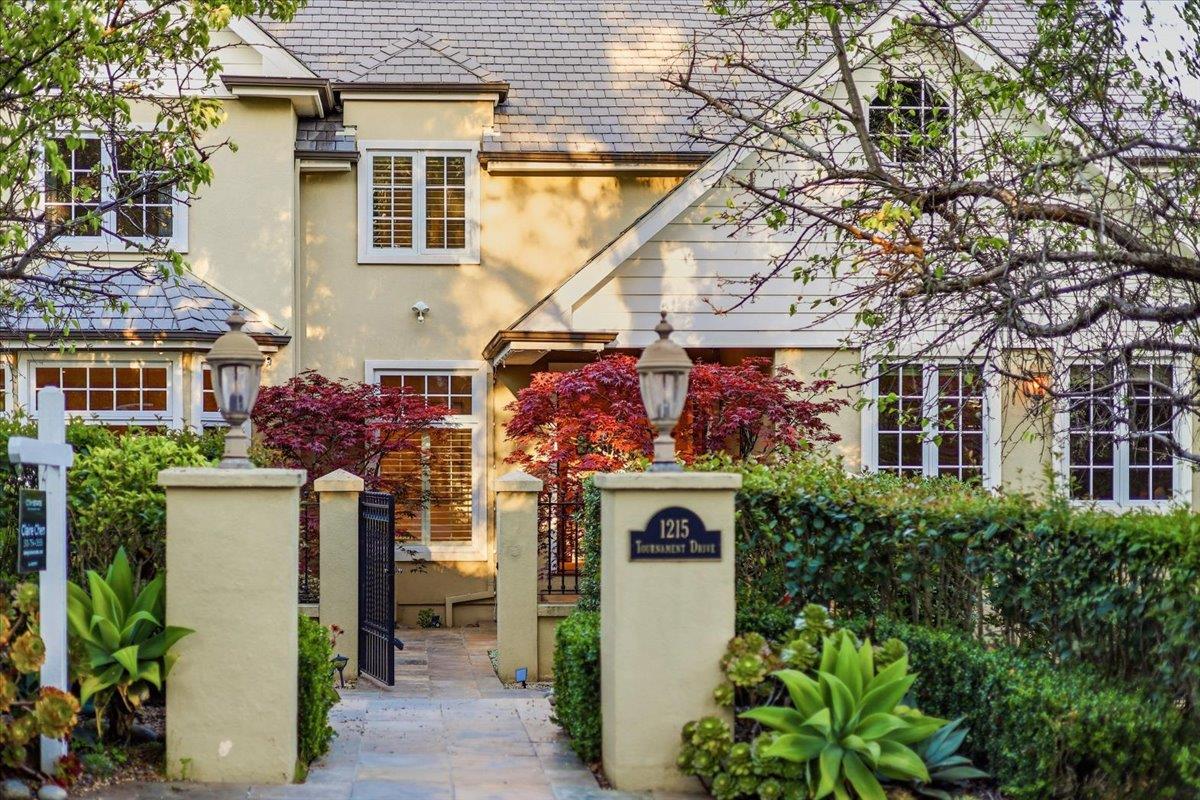 Detail Gallery Image 187 of 199 For 1215 Tournament Dr, Hillsborough,  CA 94010 - 7 Beds | 7/2 Baths