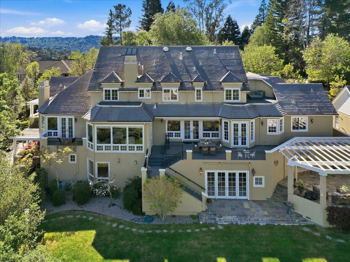 Detail Gallery Image 189 of 199 For 1215 Tournament Dr, Hillsborough,  CA 94010 - 7 Beds | 7/2 Baths