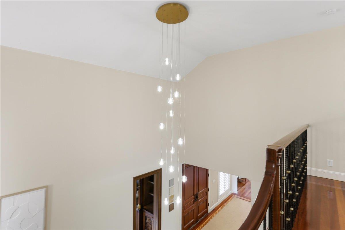 Detail Gallery Image 21 of 199 For 1215 Tournament Dr, Hillsborough,  CA 94010 - 7 Beds | 7/2 Baths