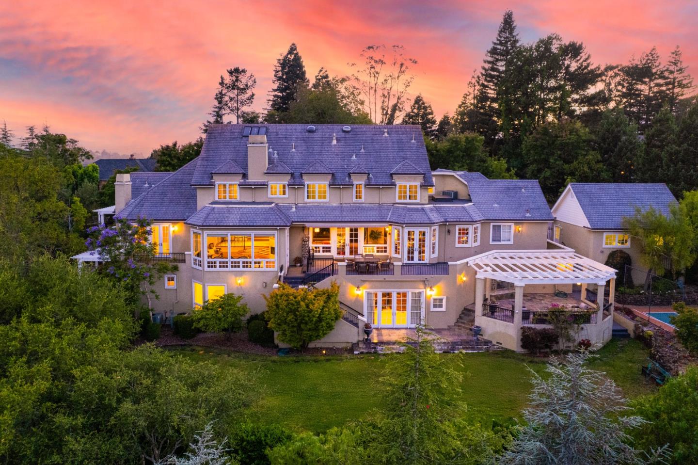 Detail Gallery Image 3 of 199 For 1215 Tournament Dr, Hillsborough,  CA 94010 - 7 Beds | 7/2 Baths