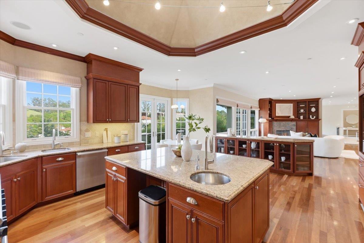 Detail Gallery Image 55 of 199 For 1215 Tournament Dr, Hillsborough,  CA 94010 - 7 Beds | 7/2 Baths