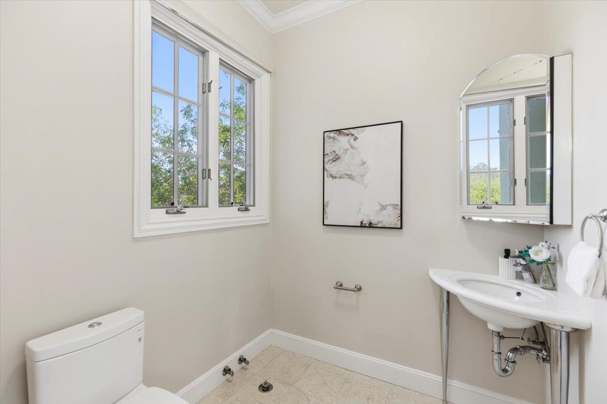 Detail Gallery Image 76 of 199 For 1215 Tournament Dr, Hillsborough,  CA 94010 - 7 Beds | 7/2 Baths