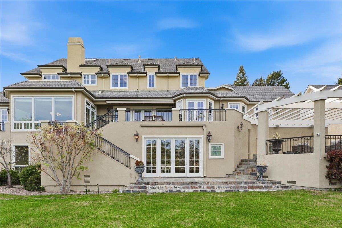 Detail Gallery Image 99 of 199 For 1215 Tournament Dr, Hillsborough,  CA 94010 - 7 Beds | 7/2 Baths