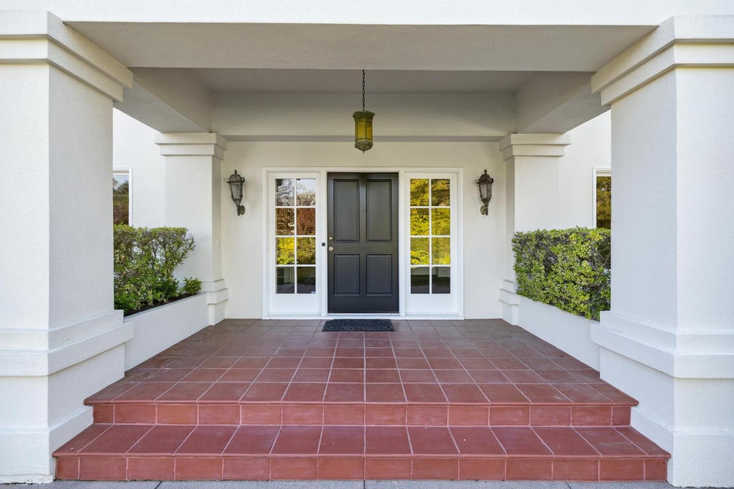 Detail Gallery Image 3 of 23 For 715 Brewer Dr, Hillsborough,  CA 94010 - 6 Beds | 4 Baths