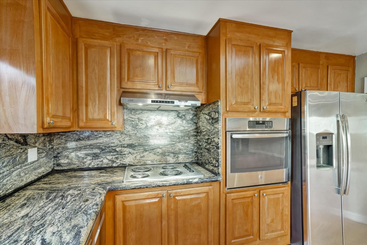 Detail Gallery Image 11 of 42 For 6137 Inglewood Dr, Pleasanton,  CA 94588 - 4 Beds | 2 Baths