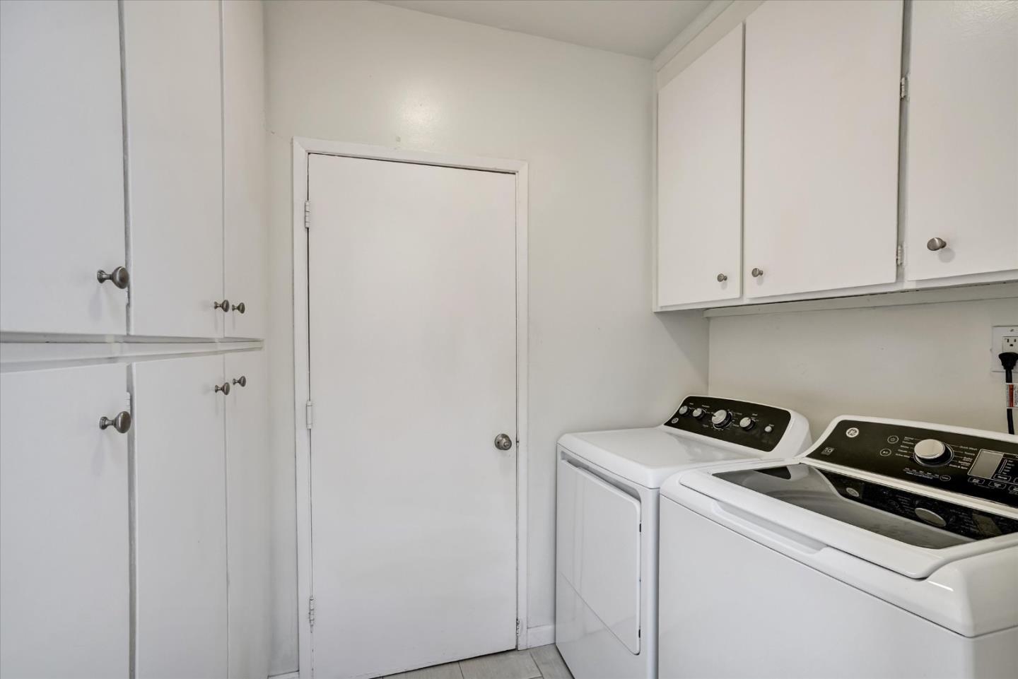 Detail Gallery Image 22 of 42 For 6137 Inglewood Dr, Pleasanton,  CA 94588 - 4 Beds | 2 Baths