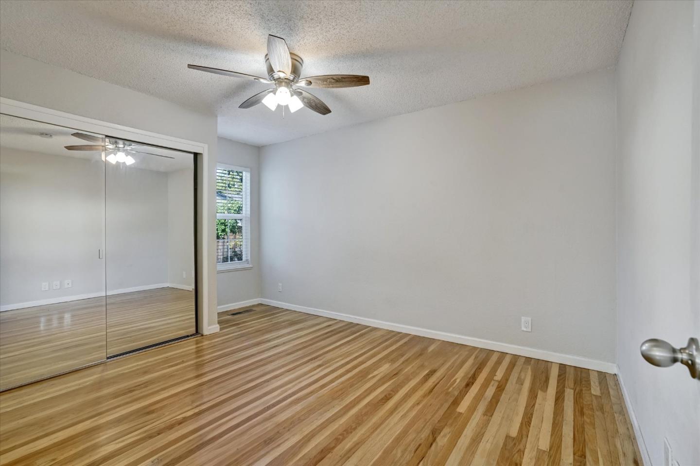 Detail Gallery Image 24 of 42 For 6137 Inglewood Dr, Pleasanton,  CA 94588 - 4 Beds | 2 Baths