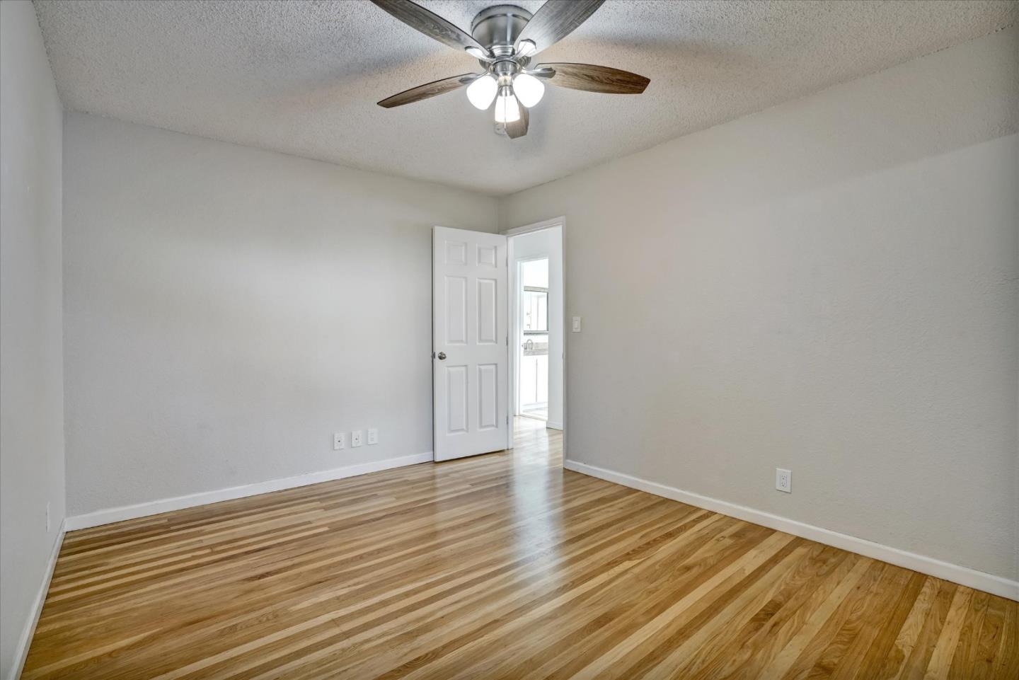 Detail Gallery Image 26 of 42 For 6137 Inglewood Dr, Pleasanton,  CA 94588 - 4 Beds | 2 Baths