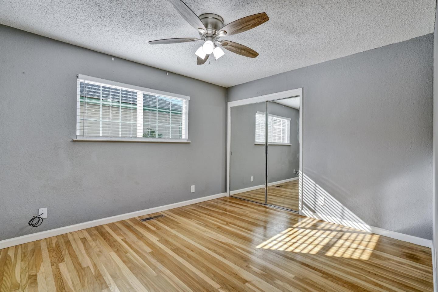 Detail Gallery Image 27 of 42 For 6137 Inglewood Dr, Pleasanton,  CA 94588 - 4 Beds | 2 Baths