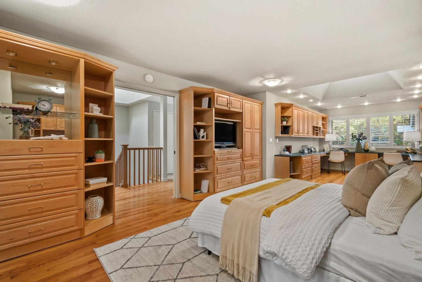 Detail Gallery Image 22 of 38 For 14676 Wild Berry Ln, Saratoga,  CA 95070 - 3 Beds | 2/1 Baths