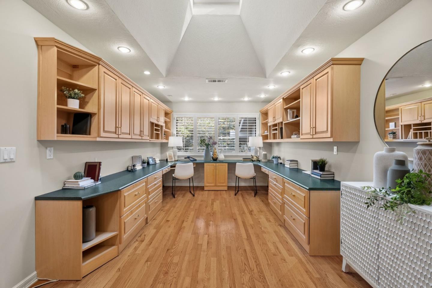 Detail Gallery Image 25 of 38 For 14676 Wild Berry Ln, Saratoga,  CA 95070 - 3 Beds | 2/1 Baths