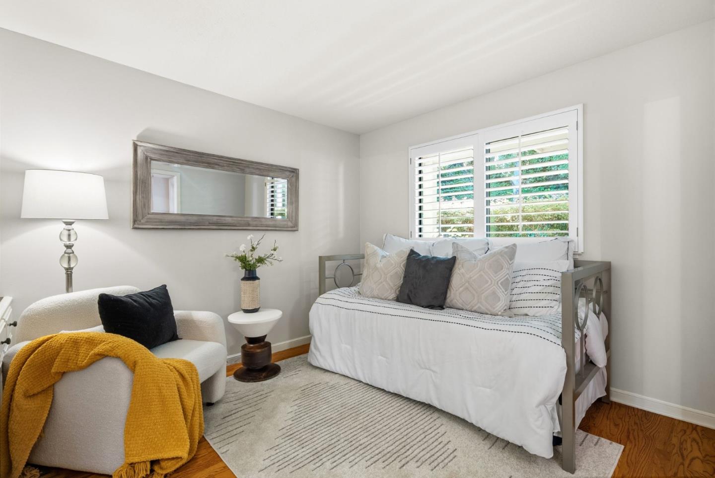 Detail Gallery Image 32 of 38 For 14676 Wild Berry Ln, Saratoga,  CA 95070 - 3 Beds | 2/1 Baths