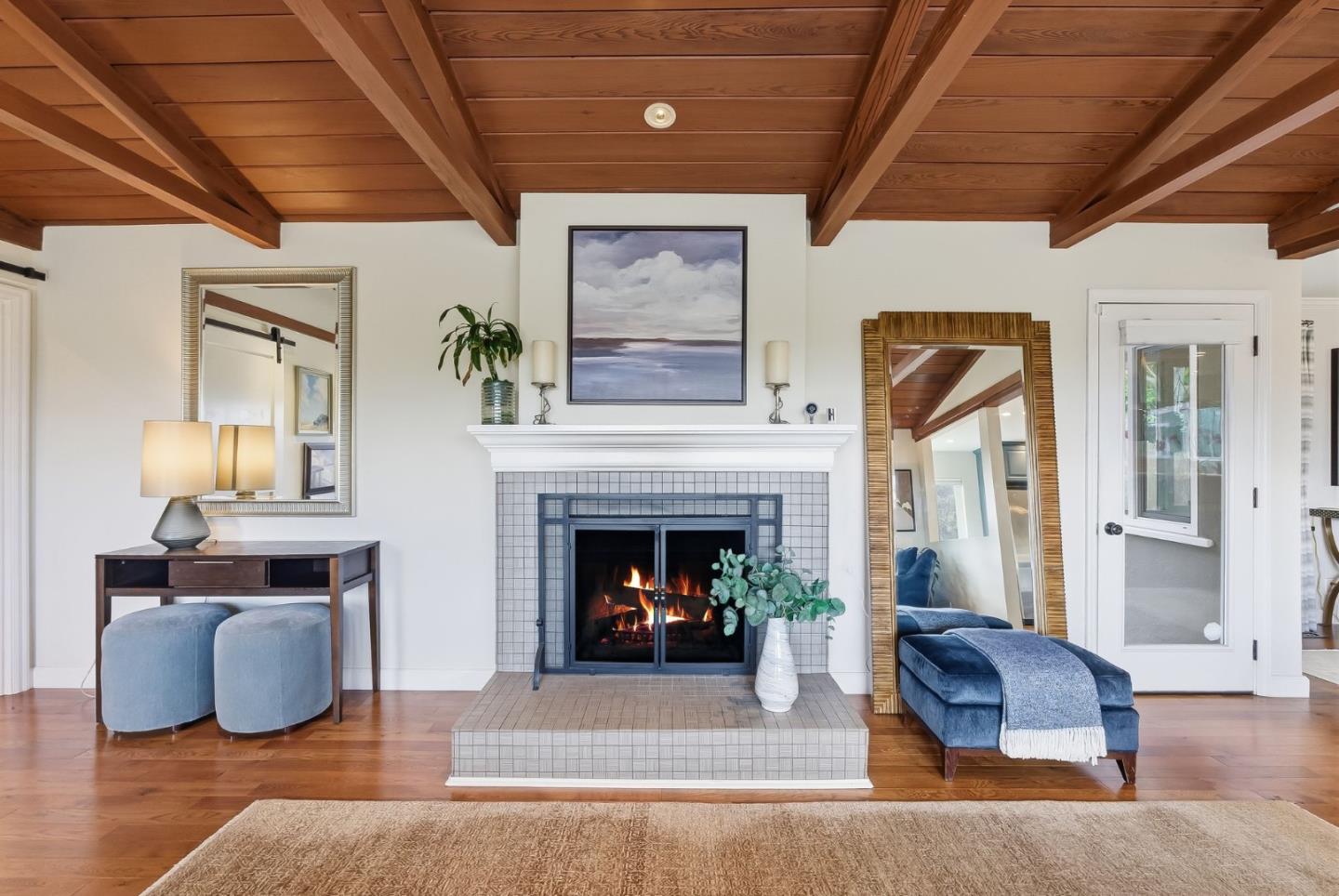 Detail Gallery Image 10 of 41 For 100 Garnet Ave, San Carlos,  CA 94070 - 2 Beds | 2 Baths