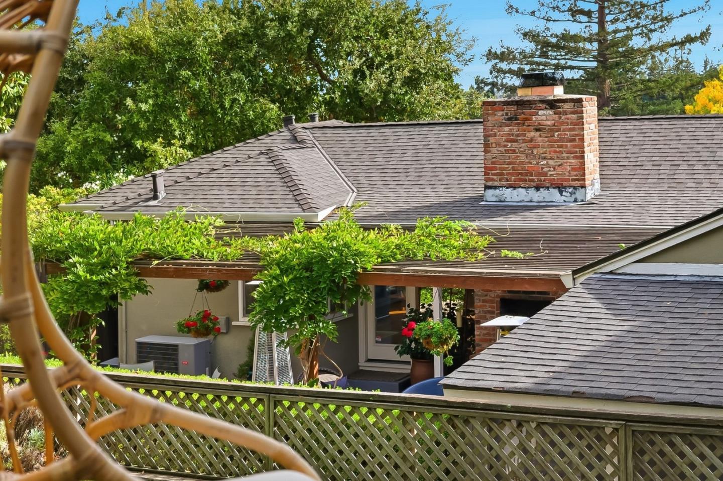 Detail Gallery Image 36 of 41 For 100 Garnet Ave, San Carlos,  CA 94070 - 2 Beds | 2 Baths