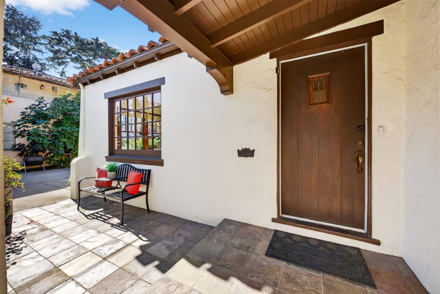 Detail Gallery Image 2 of 49 For 1087 Merle Ave, San Jose,  CA 95125 - 3 Beds | 1/1 Baths