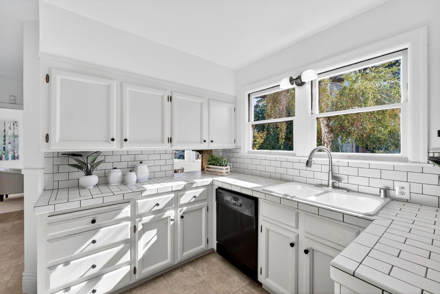 Detail Gallery Image 21 of 49 For 1087 Merle Ave, San Jose,  CA 95125 - 3 Beds | 1/1 Baths