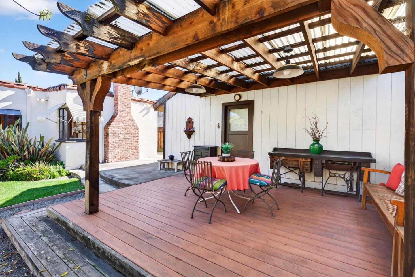 Detail Gallery Image 42 of 49 For 1087 Merle Ave, San Jose,  CA 95125 - 3 Beds | 1/1 Baths