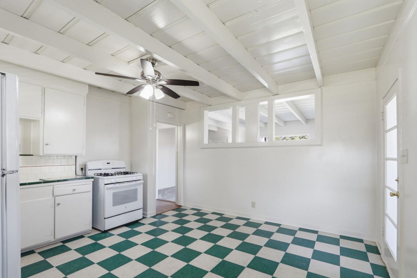 Detail Gallery Image 10 of 26 For 3216 Bluebird Dr, San Jose,  CA 95117 - 2 Beds | 1 Baths