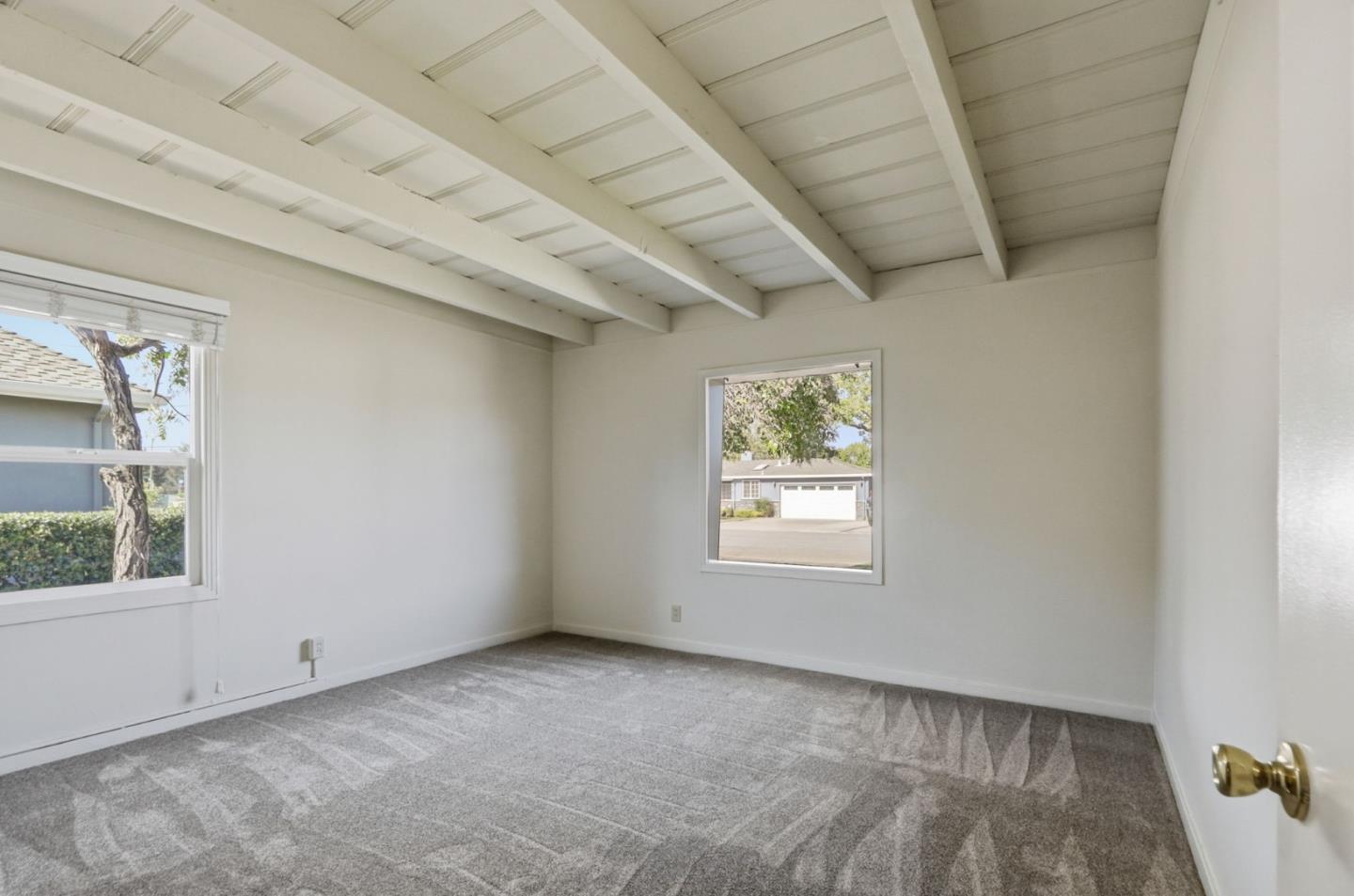 Detail Gallery Image 11 of 26 For 3216 Bluebird Dr, San Jose,  CA 95117 - 2 Beds | 1 Baths