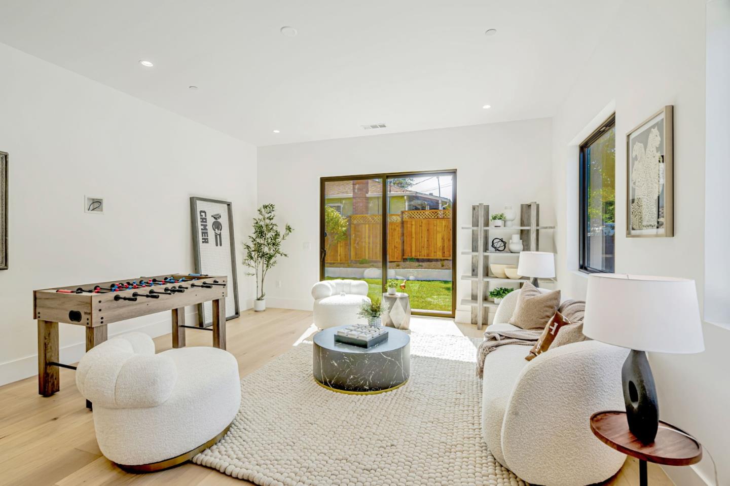 Detail Gallery Image 10 of 125 For 1879 Hull Ave, Redwood City,  CA 94061 - 6 Beds | 6/1 Baths