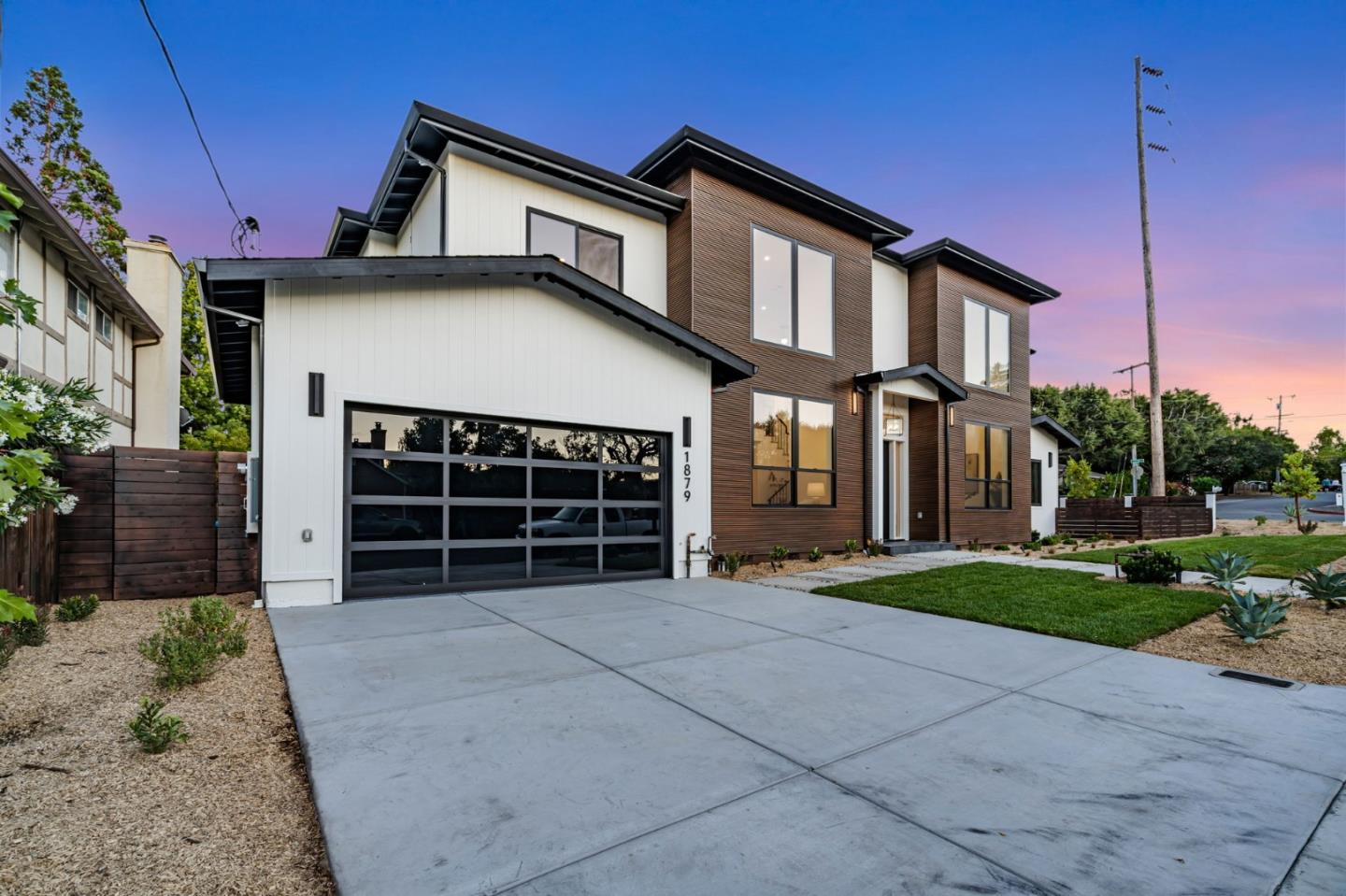 Detail Gallery Image 109 of 125 For 1879 Hull Ave, Redwood City,  CA 94061 - 6 Beds | 6/1 Baths