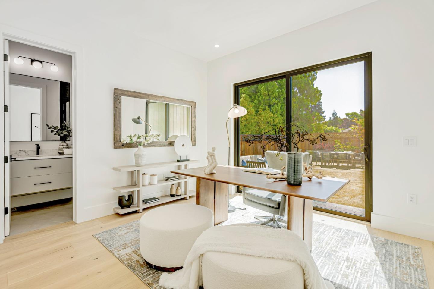 Detail Gallery Image 35 of 125 For 1879 Hull Ave, Redwood City,  CA 94061 - 6 Beds | 6/1 Baths