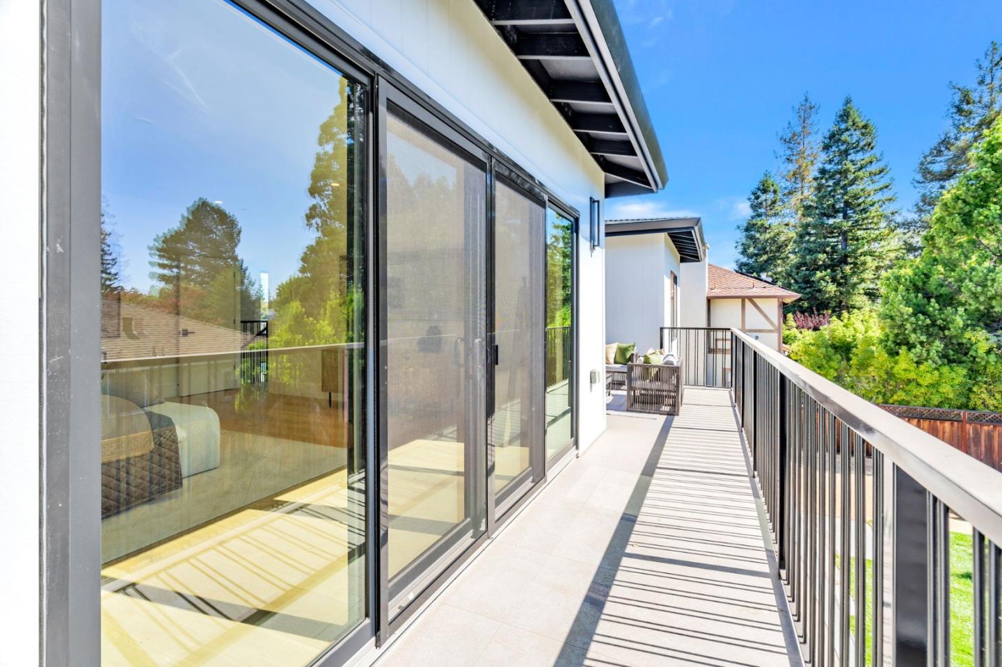 Detail Gallery Image 74 of 125 For 1879 Hull Ave, Redwood City,  CA 94061 - 6 Beds | 6/1 Baths