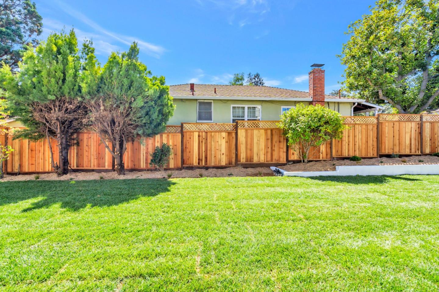 Detail Gallery Image 86 of 125 For 1879 Hull Ave, Redwood City,  CA 94061 - 6 Beds | 6/1 Baths