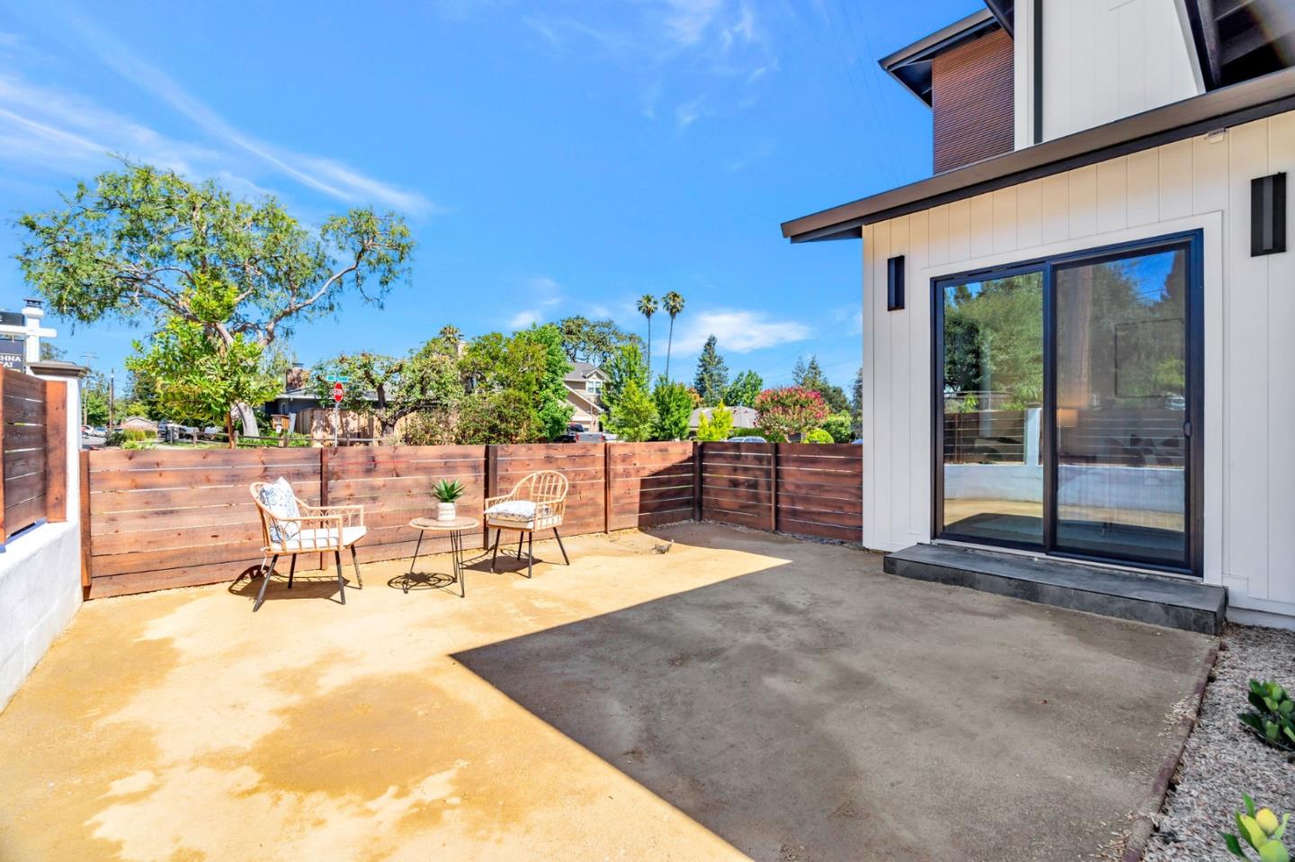 Detail Gallery Image 90 of 125 For 1879 Hull Ave, Redwood City,  CA 94061 - 6 Beds | 6/1 Baths