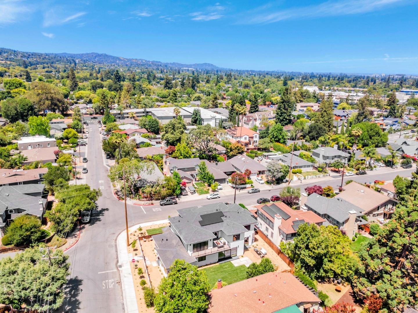 Detail Gallery Image 99 of 125 For 1879 Hull Ave, Redwood City,  CA 94061 - 6 Beds | 6/1 Baths