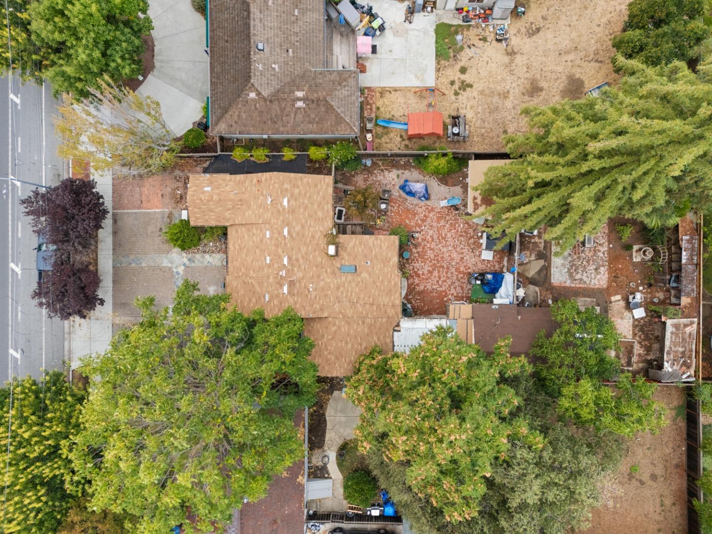 Detail Gallery Image 9 of 11 For 1567 Hamilton Ave, San Jose,  CA 95125 - 4 Beds | 2 Baths