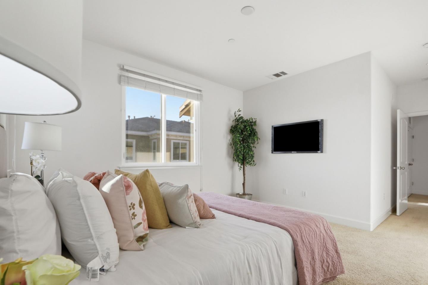 Detail Gallery Image 14 of 32 For 192 Currlin Cir, Milpitas,  CA 95035 - 3 Beds | 3 Baths