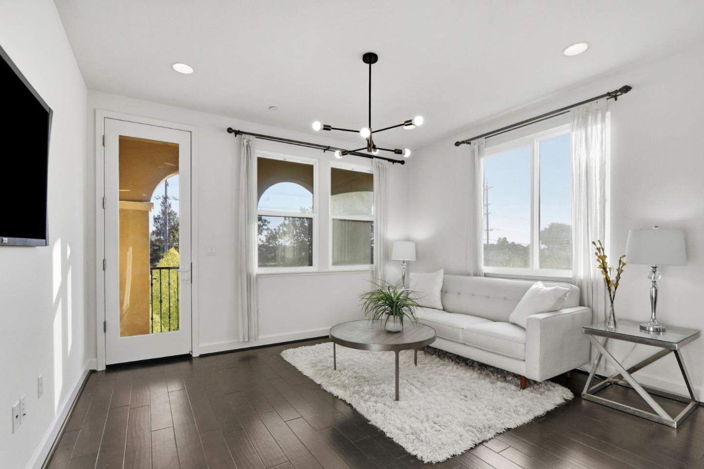 Detail Gallery Image 2 of 32 For 192 Currlin Cir, Milpitas,  CA 95035 - 3 Beds | 3 Baths