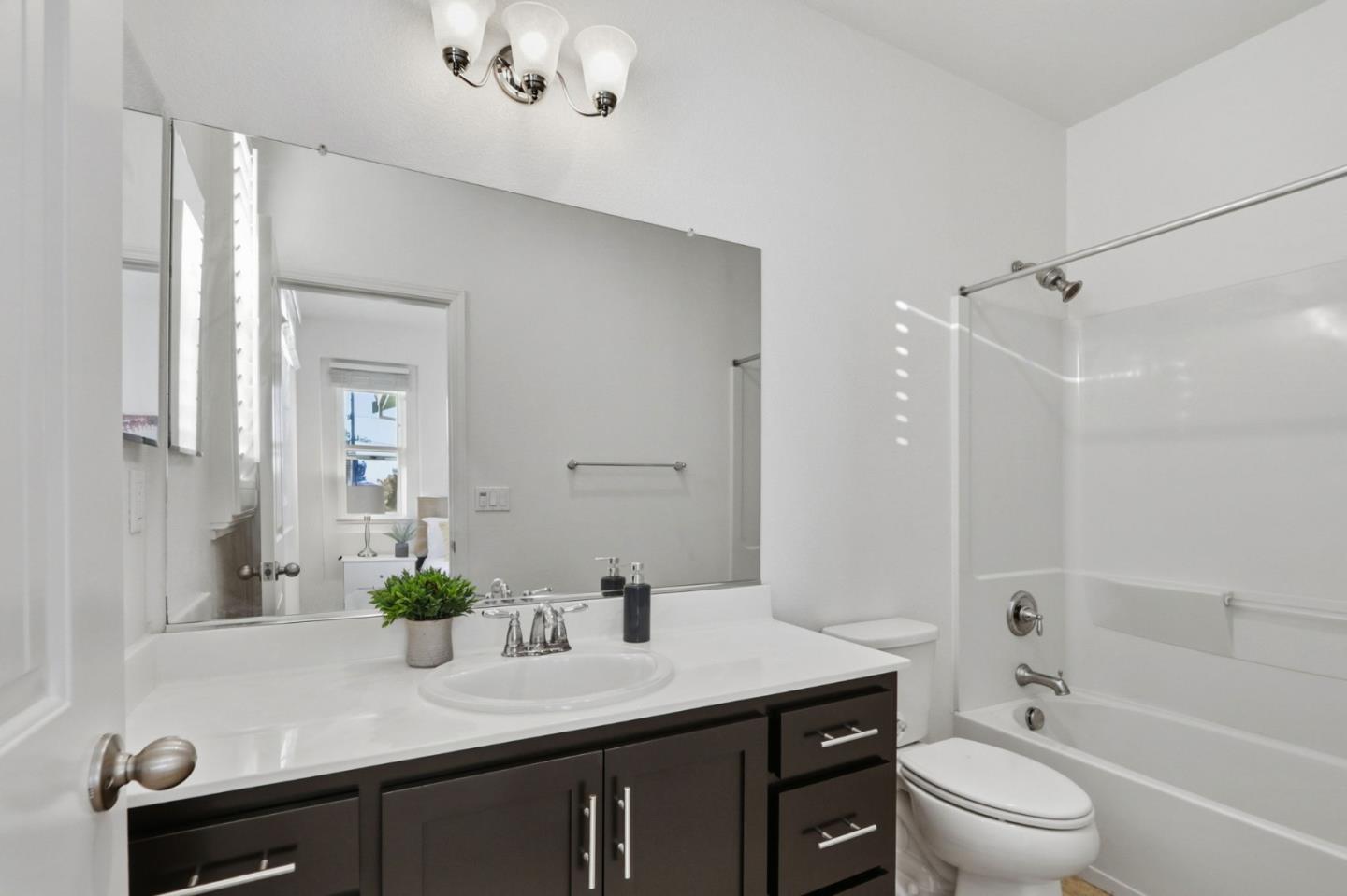 Detail Gallery Image 22 of 32 For 192 Currlin Cir, Milpitas,  CA 95035 - 3 Beds | 3 Baths