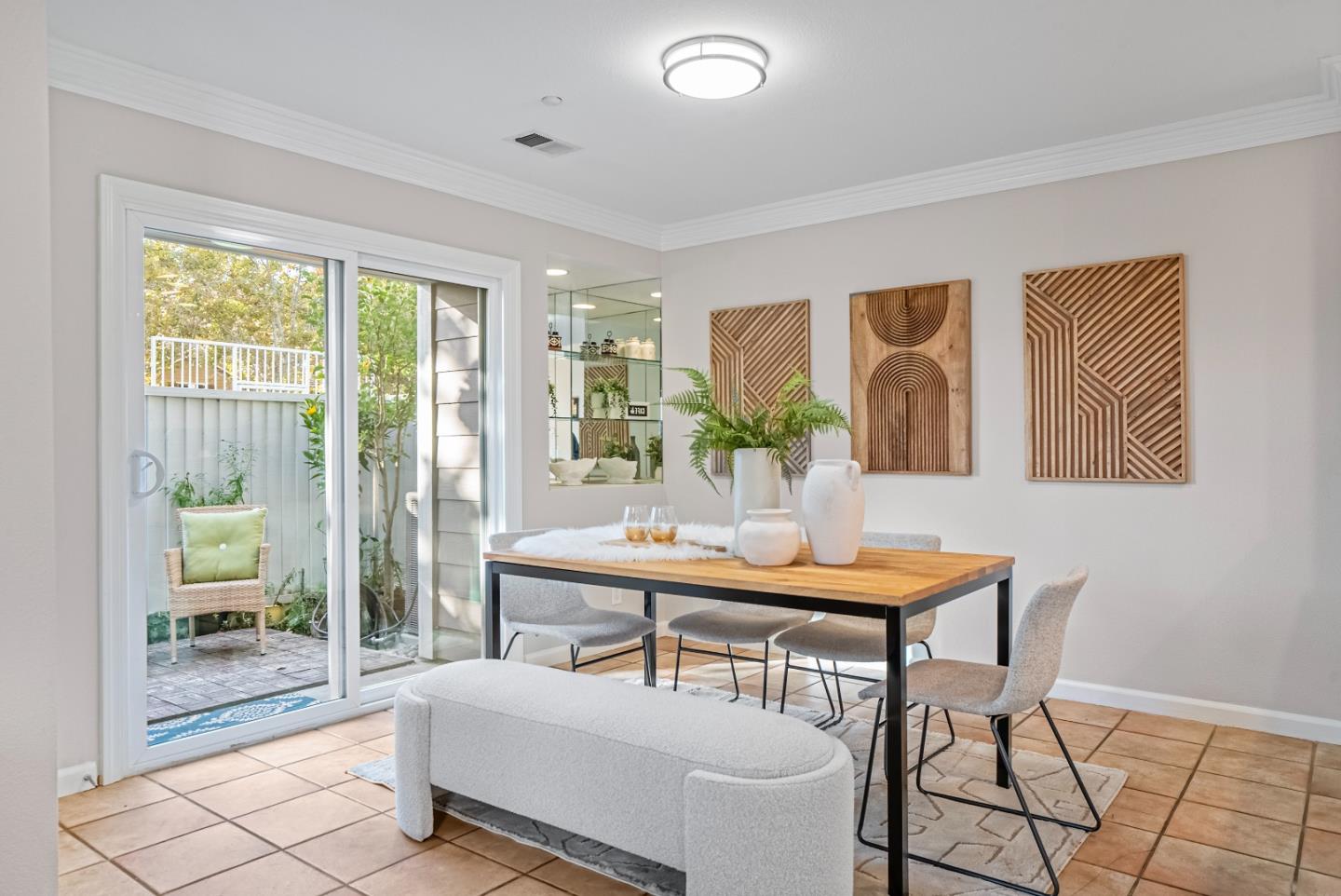 Detail Gallery Image 6 of 32 For 6165 Lavendula Way, San Jose,  CA 95119 - 3 Beds | 3 Baths