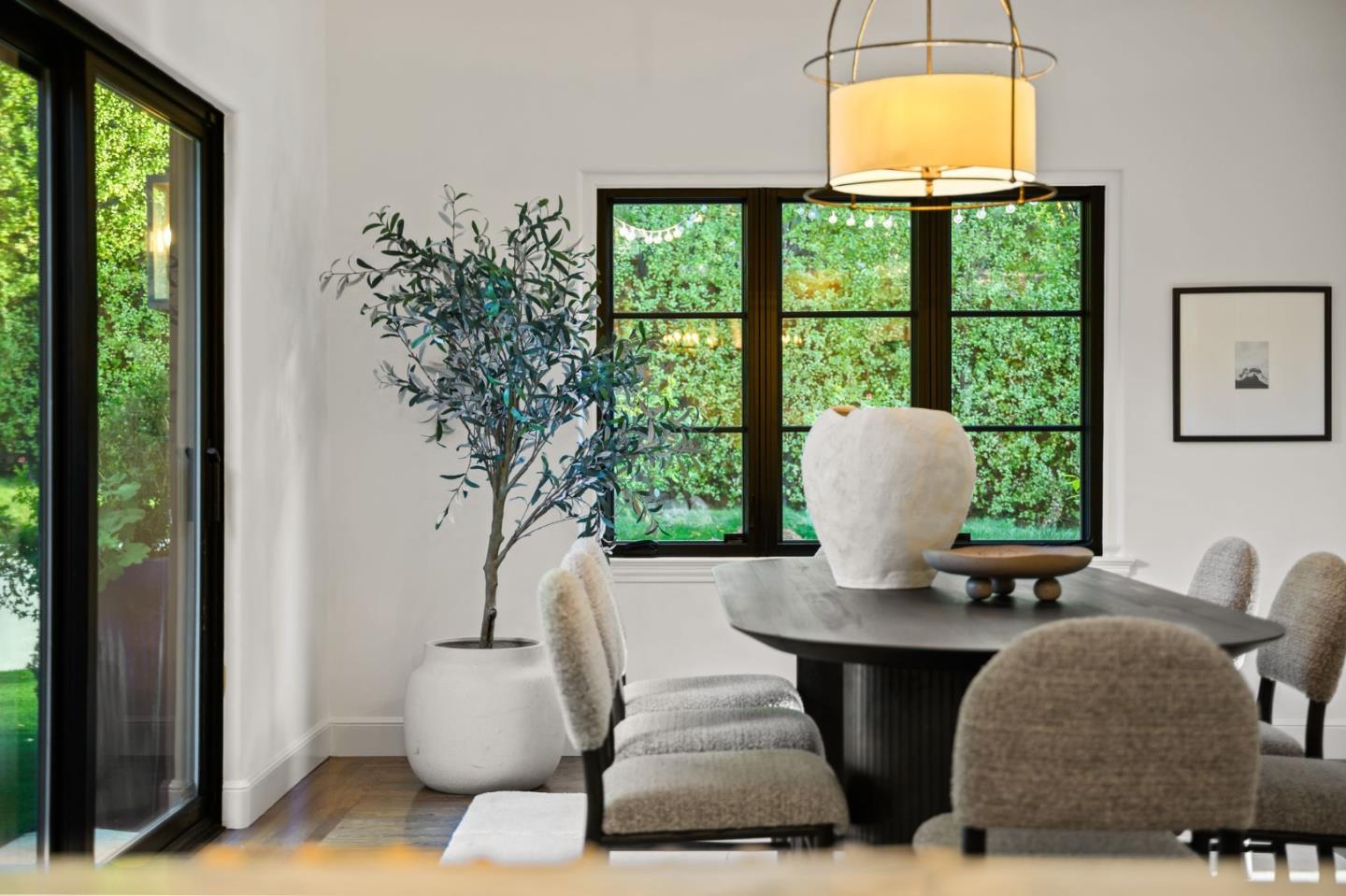 Detail Gallery Image 12 of 60 For 670 Edgewood Rd, San Mateo,  CA 94402 - 5 Beds | 4 Baths