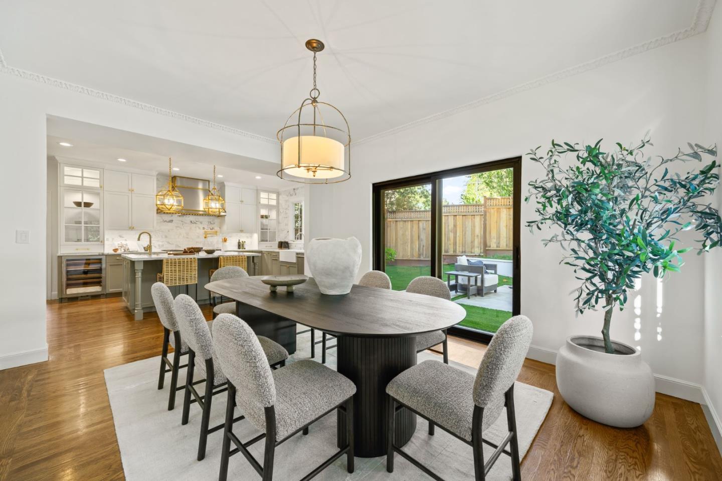 Detail Gallery Image 13 of 60 For 670 Edgewood Rd, San Mateo,  CA 94402 - 5 Beds | 4 Baths