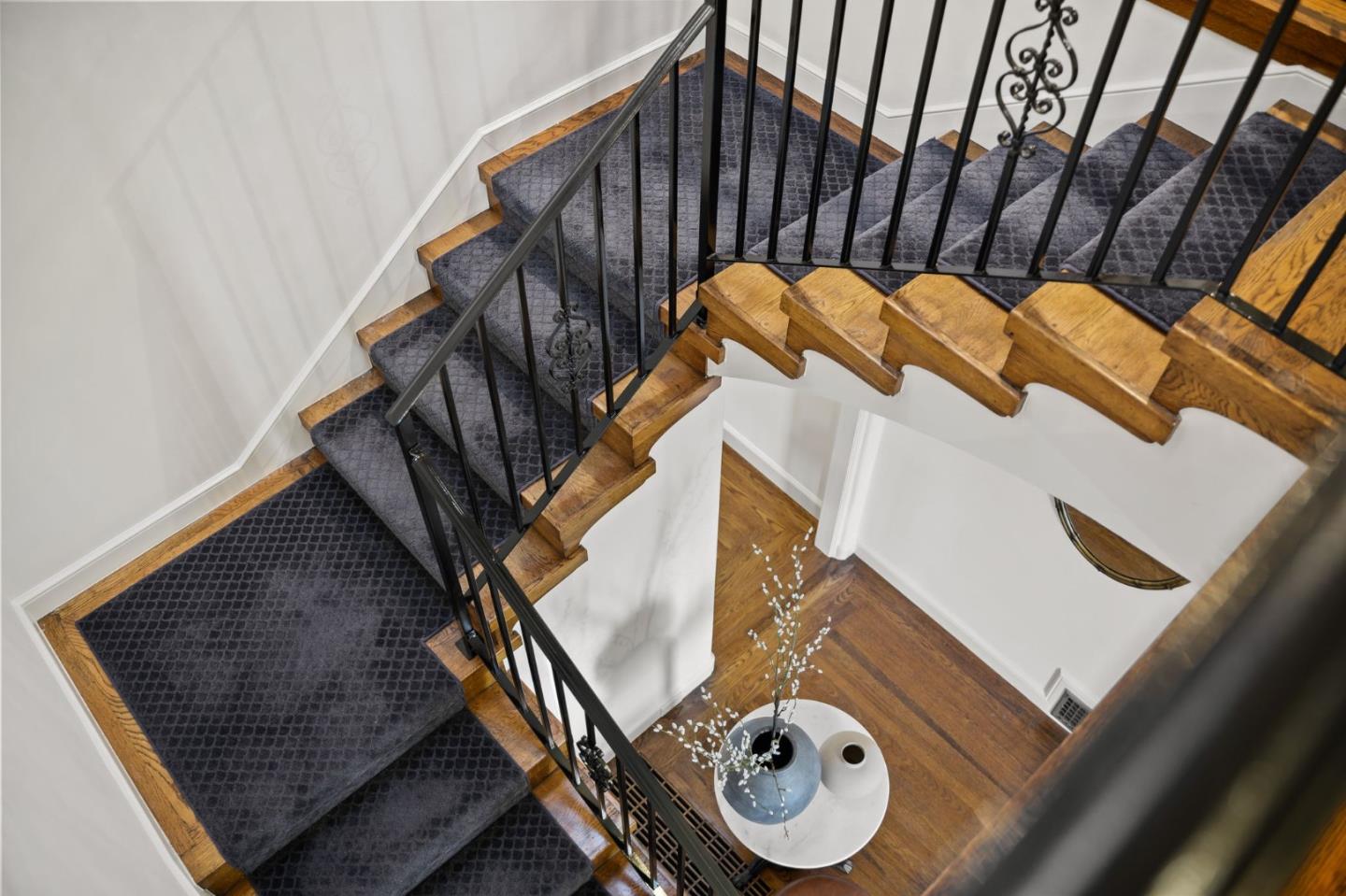 Detail Gallery Image 18 of 60 For 670 Edgewood Rd, San Mateo,  CA 94402 - 5 Beds | 4 Baths