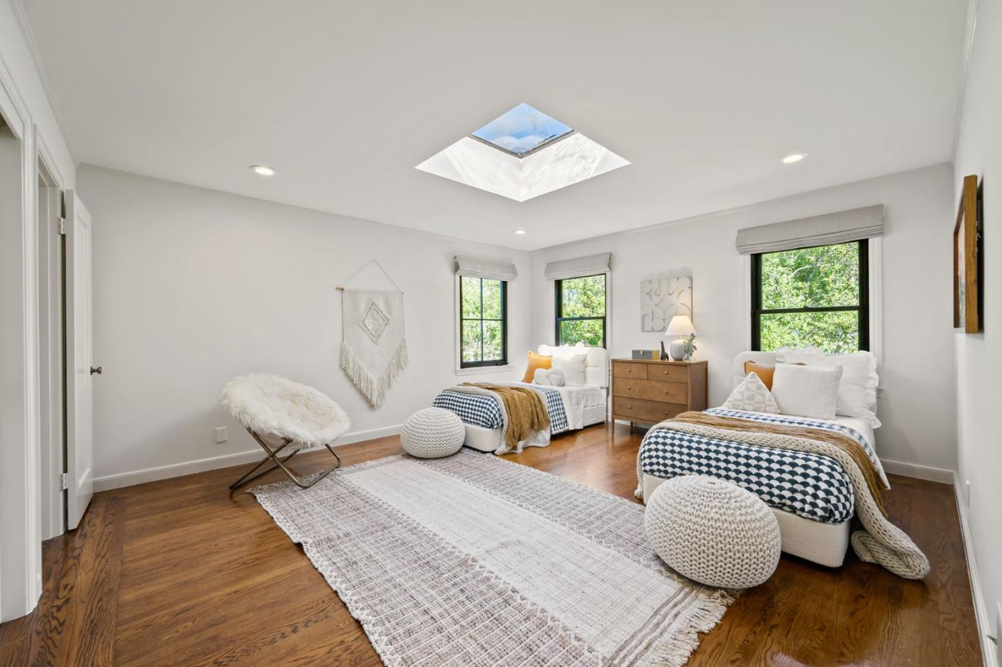 Detail Gallery Image 26 of 60 For 670 Edgewood Rd, San Mateo,  CA 94402 - 5 Beds | 4 Baths