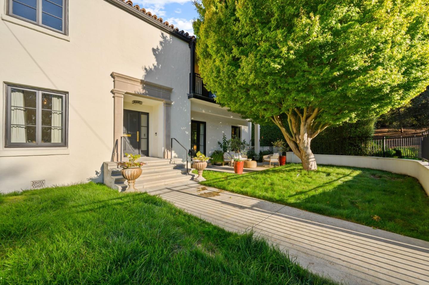 Detail Gallery Image 38 of 60 For 670 Edgewood Rd, San Mateo,  CA 94402 - 5 Beds | 4 Baths