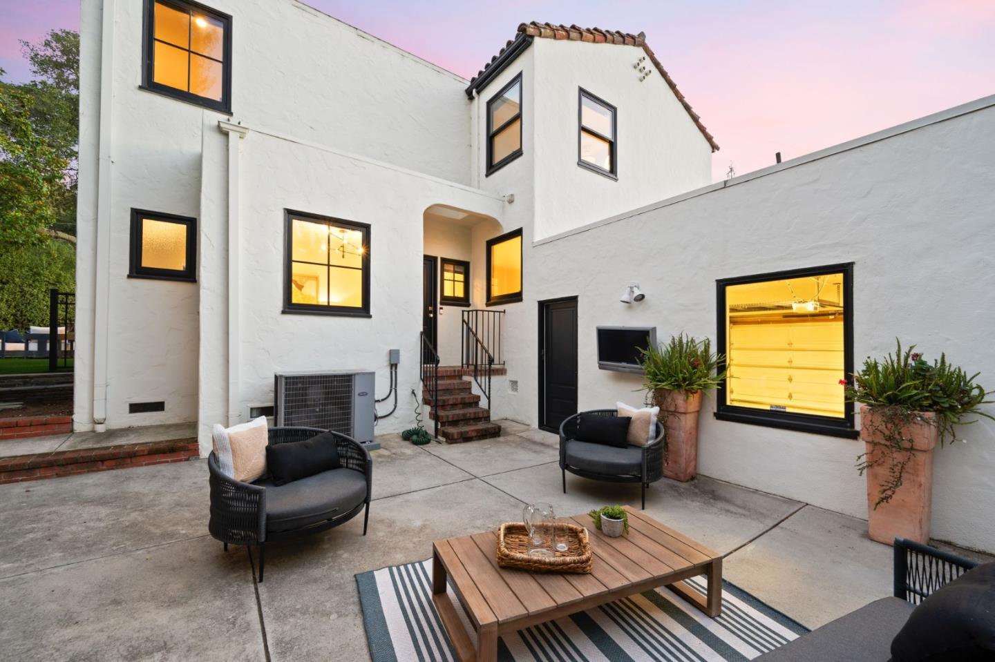 Detail Gallery Image 52 of 60 For 670 Edgewood Rd, San Mateo,  CA 94402 - 5 Beds | 4 Baths