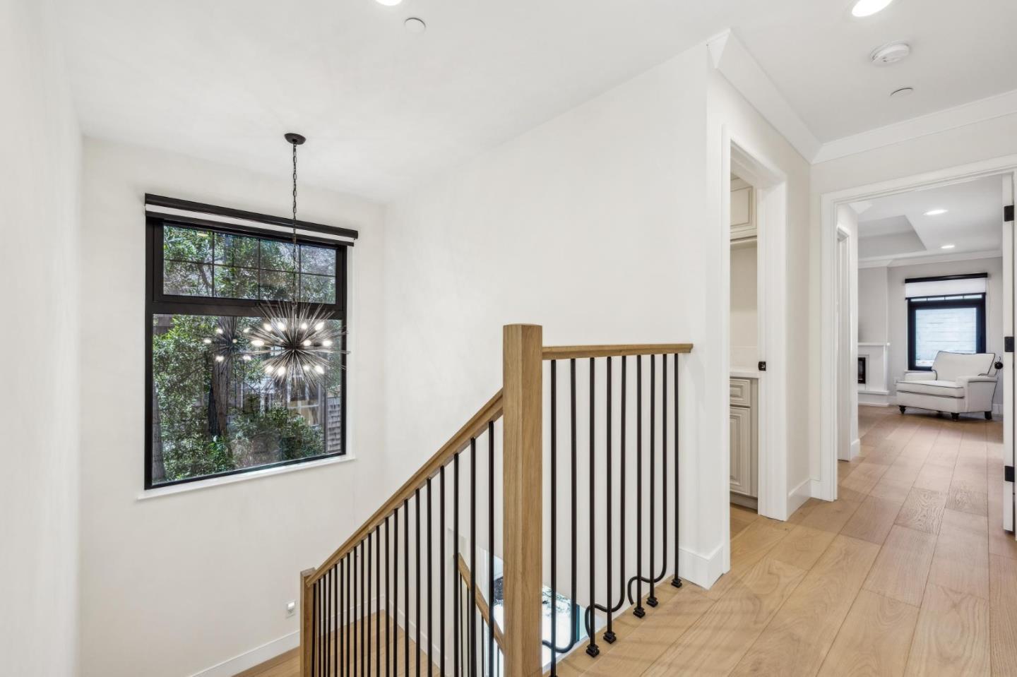 Detail Gallery Image 21 of 61 For 546 Oxford Ave, Palo Alto,  CA 94306 - 3 Beds | 2/1 Baths