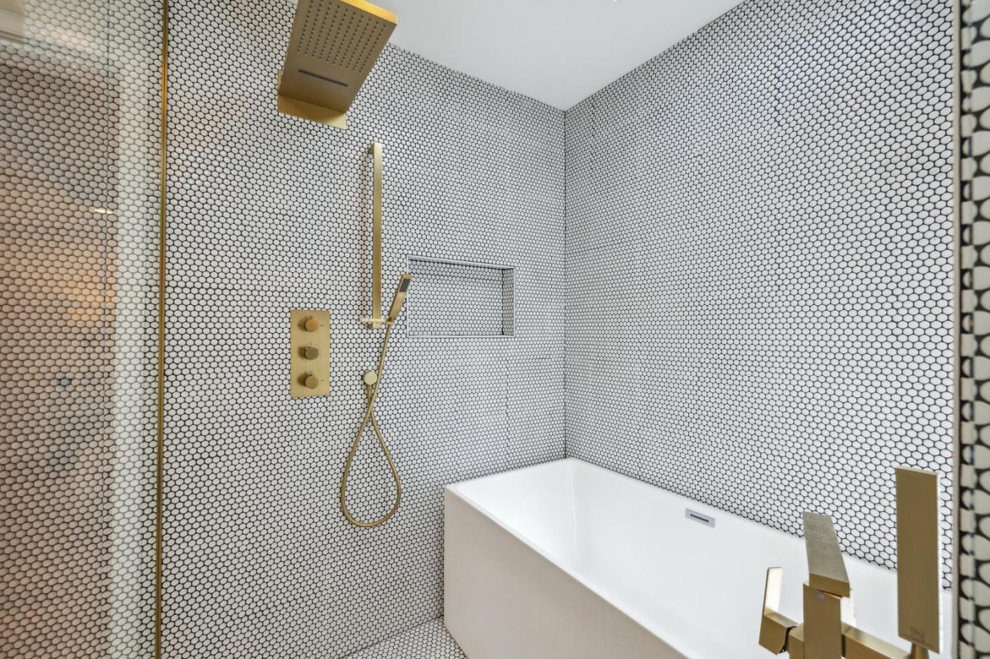 Detail Gallery Image 29 of 61 For 546 Oxford Ave, Palo Alto,  CA 94306 - 3 Beds | 2/1 Baths