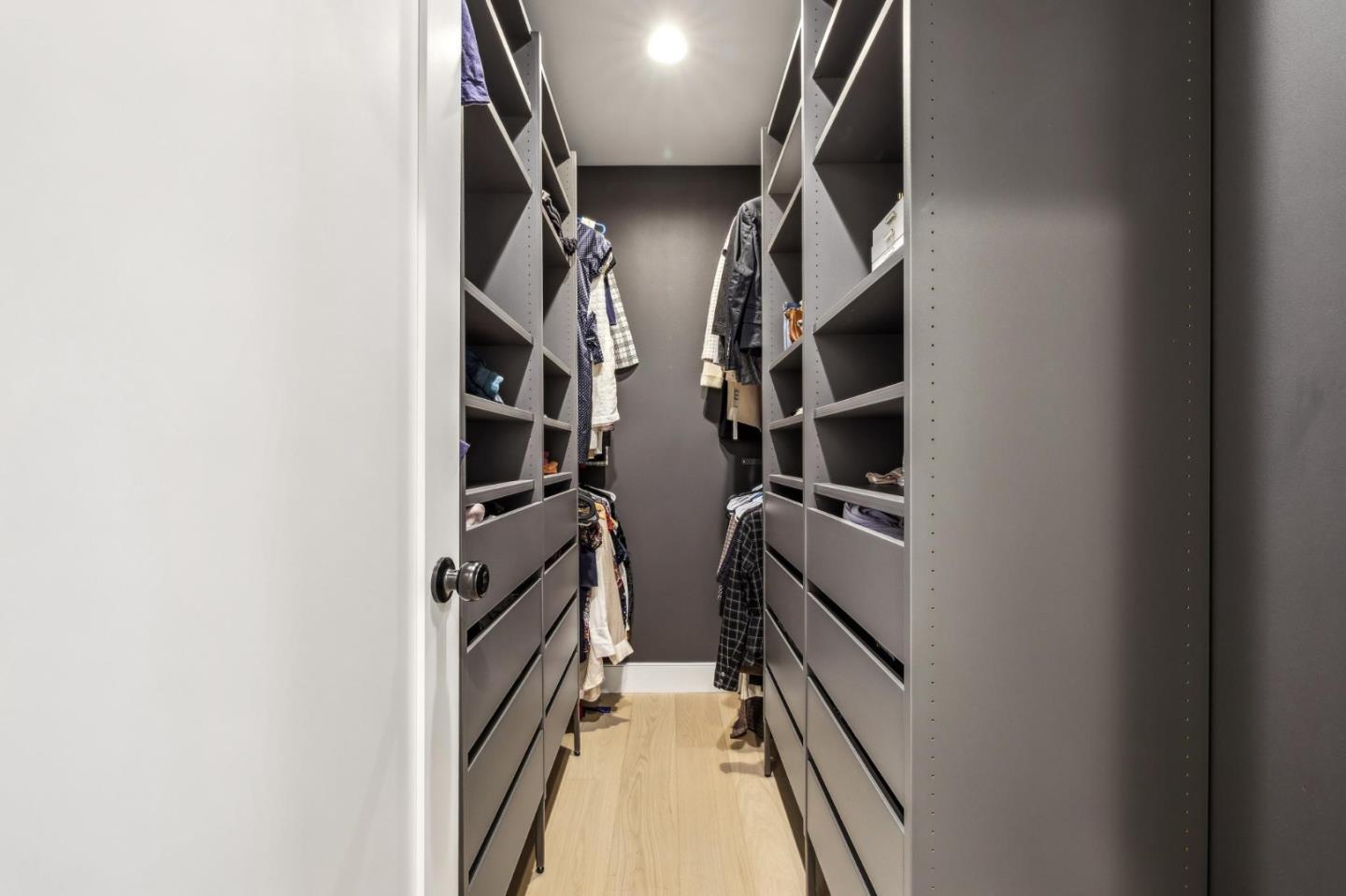 Detail Gallery Image 31 of 61 For 546 Oxford Ave, Palo Alto,  CA 94306 - 3 Beds | 2/1 Baths