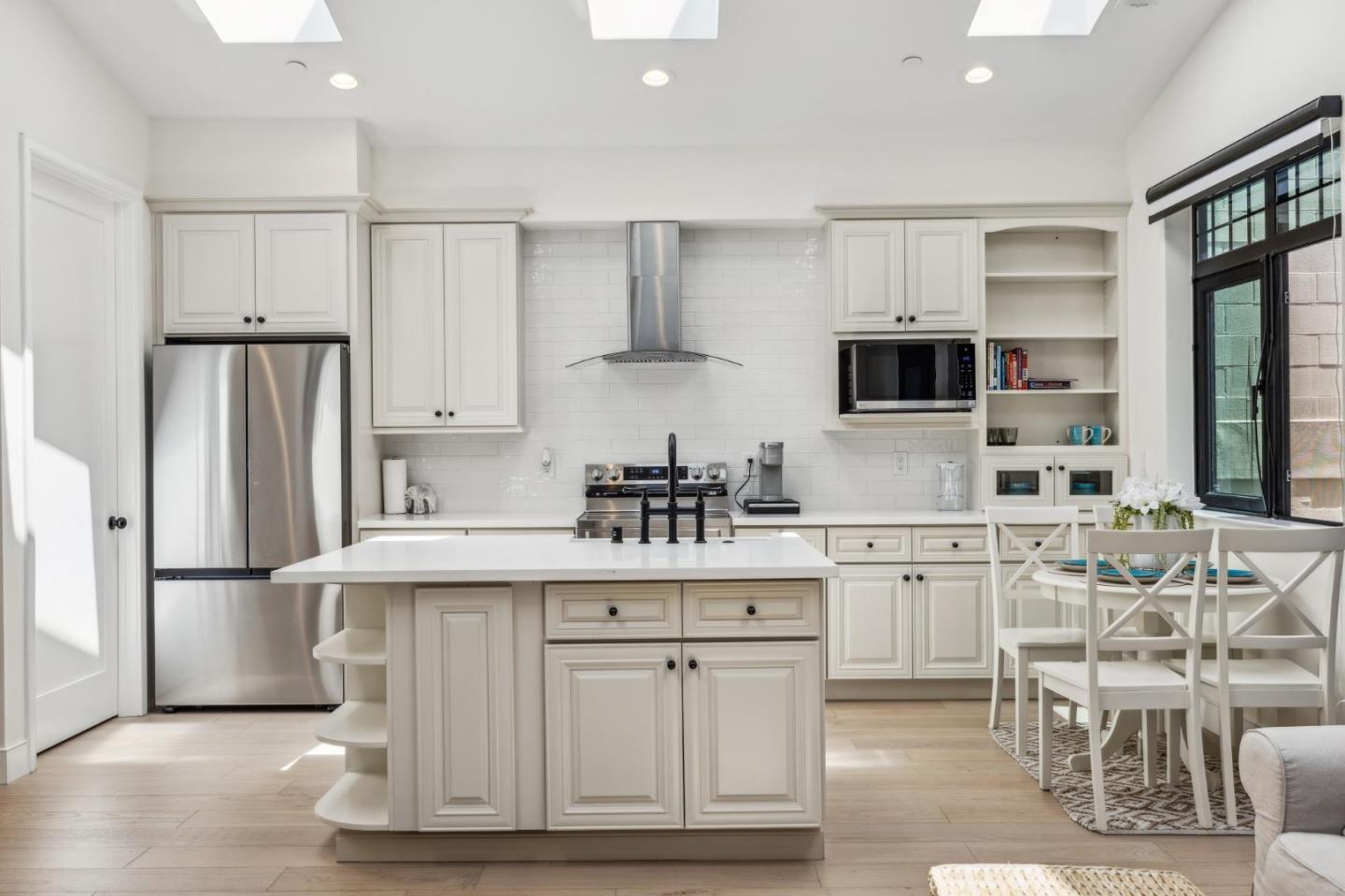 Detail Gallery Image 51 of 61 For 546 Oxford Ave, Palo Alto,  CA 94306 - 3 Beds | 2/1 Baths